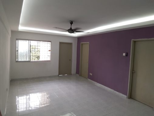 Pangsapuri Suria Living Room
