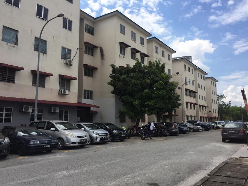 Apartment Puchong Utama Court 1 Taman Puchong Utama Amaz Empire Property