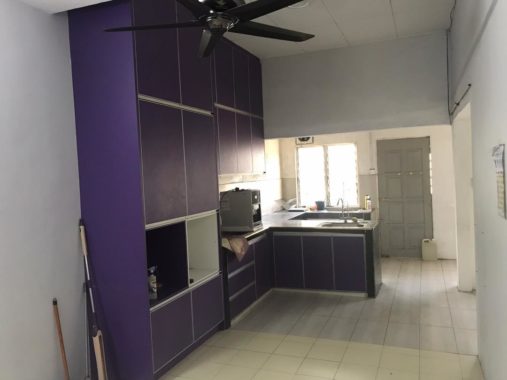 renovated kitchen cabinet JALAN TANJUNG SAUH SEKSYEN 30 0125156874 (3)